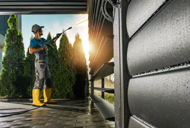 Why Choose Our Certified Pressure Washing Experts for Your Project Needs in De Pere, WI?