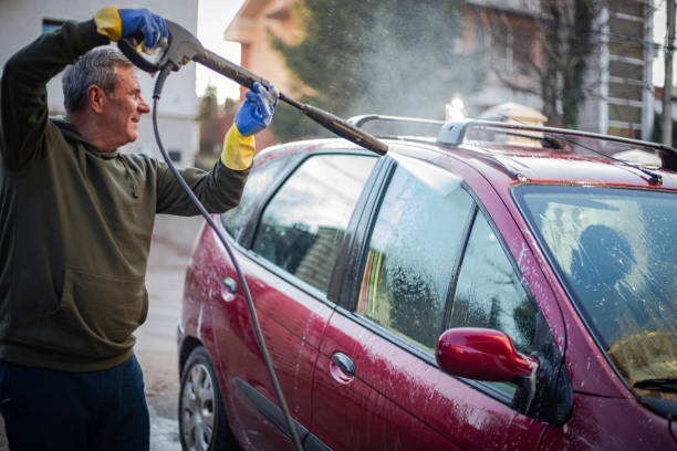 Garage Pressure Washing in De Pere, WI