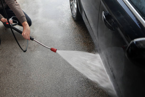 Best Commercial Building Pressure Washing  in De Pere, WI